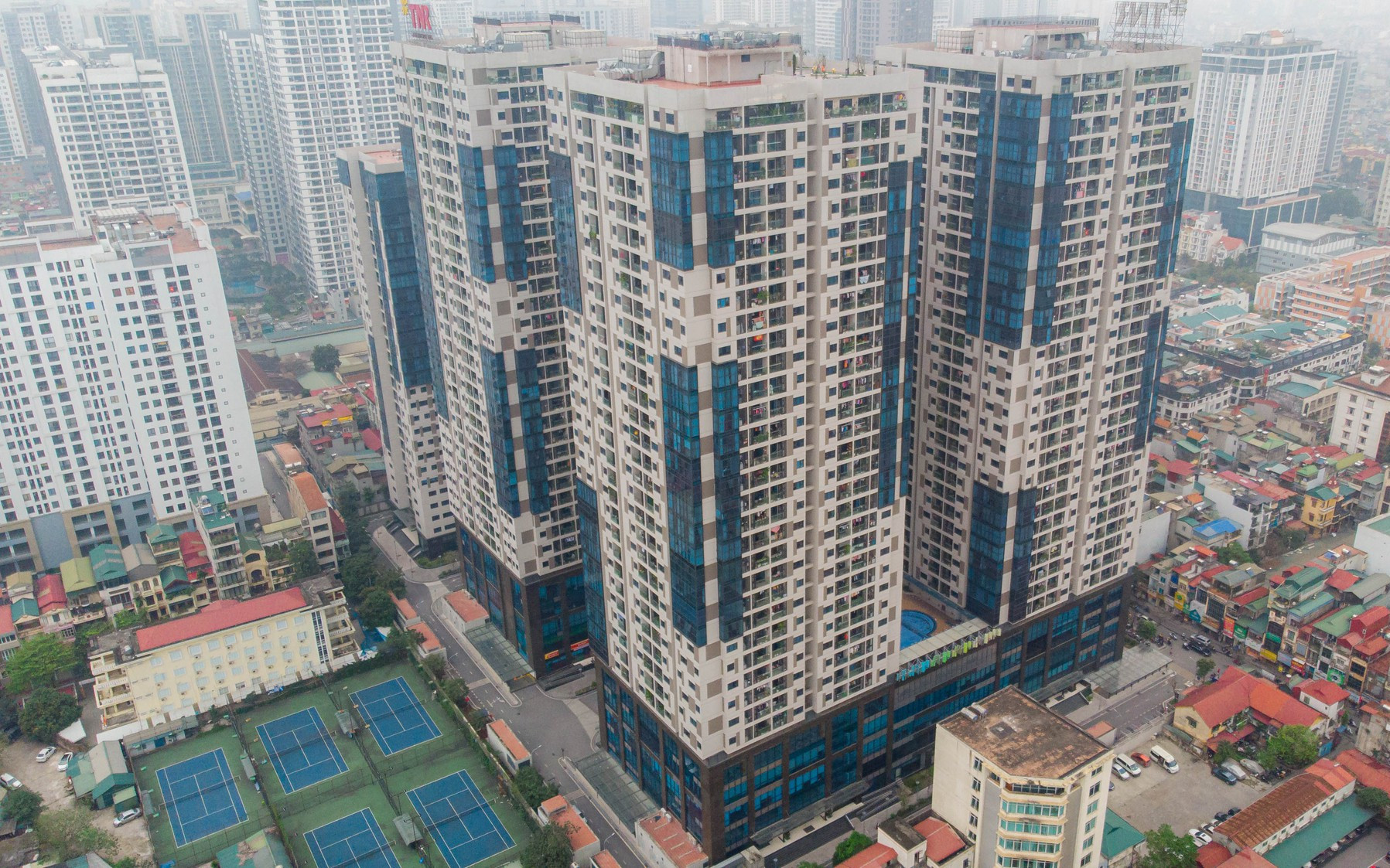 Nhiều chủ đầu tư tại Hà Nội tung chiết khấu sâu, quà tặng “lớn” lên tới tiền tỷ: Khách hàng mua được nhà giá tốt nhưng cần chú ý điều gì?