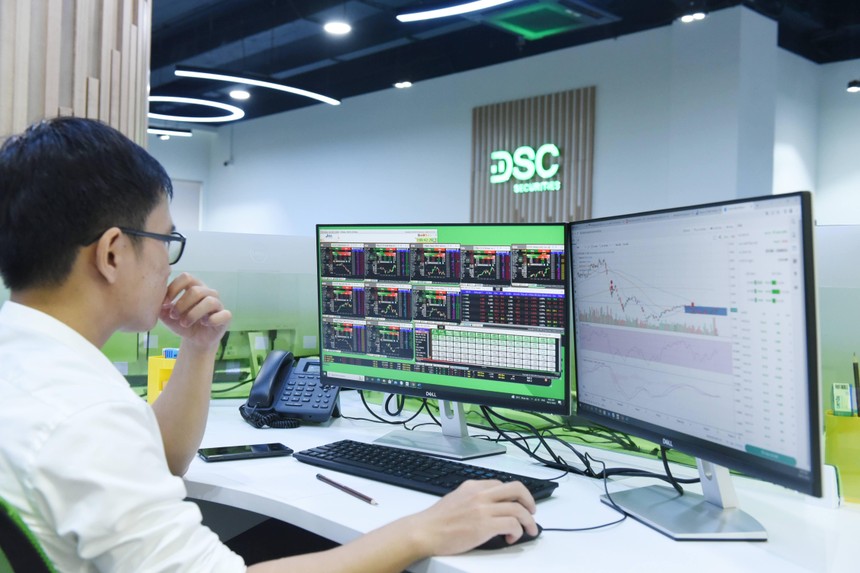 Những cổ phiếu đáng quan tâm trong ngành bán lẻ