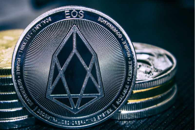 EOS giao dịch trong sắc đỏ, giảm 18%