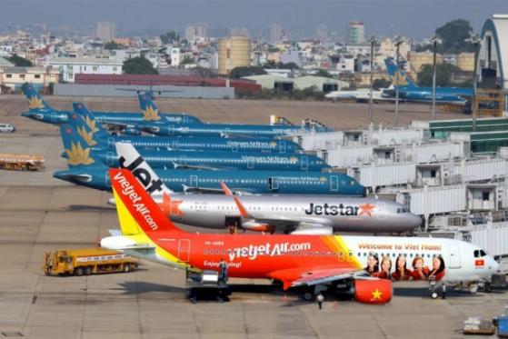 Nghỉ lễ 30/4 – 1/5: Giá vé máy bay “đắt như tôm tươi”, du lịch nước ngoài “lên ngôi”