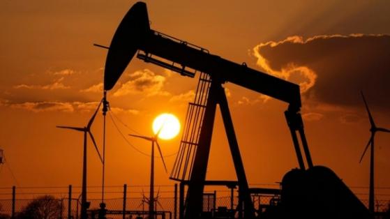Giá xăng dầu hôm nay 29/3: Kéo dài đà tăng