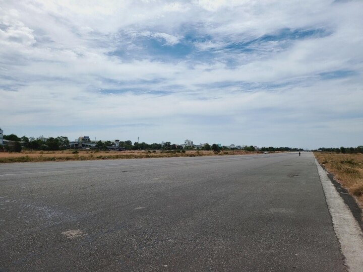 Cảnh báo lừa đảo mời đặt cọc giữ chỗ đất sân bay Phú Quốc cũ - Ảnh 3. Cảnh báo lừa đảo mời đặt cọc giữ chỗ đất sân bay Phú Quốc cũ - Ảnh 3.