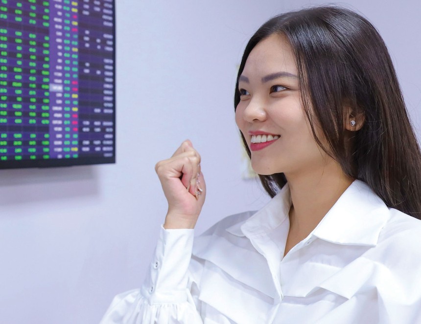 Cổ phiếu leo dốc dù lợi nhuận… đổ đèo