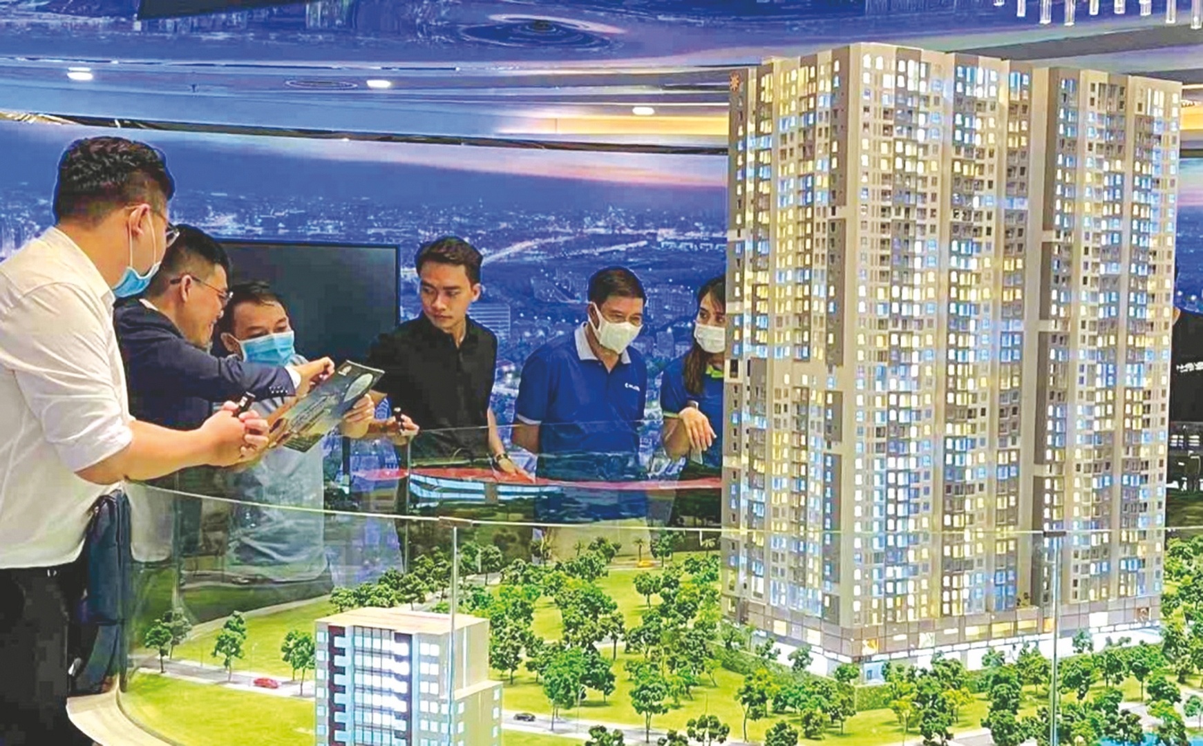Khi doanh nghiệp bất động sản thay đổi chính sách: Rủi ro cho cả ngân hàng và khách hàng