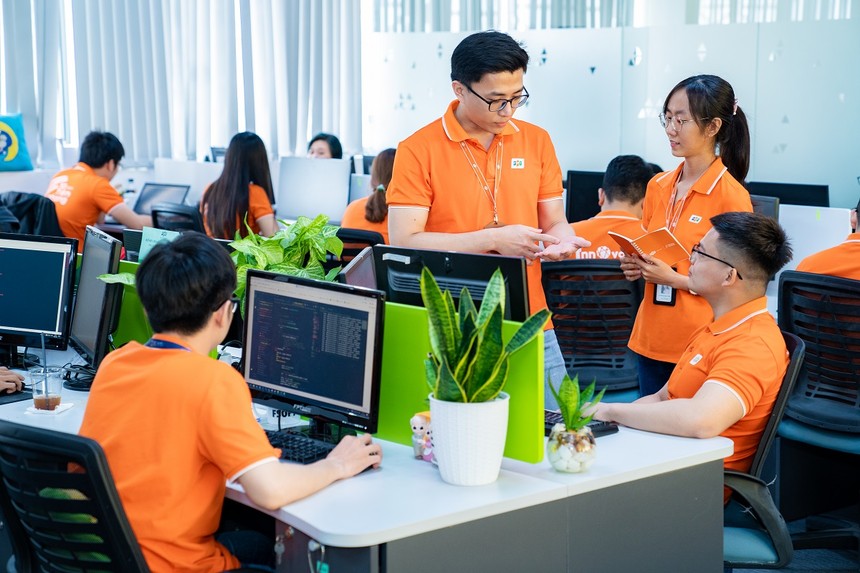 Cổ phiếu FPT giao dịch bùng nổ, lập đỉnh mới về giá trong 1 năm