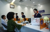 Cổ phiếu VHC thăng hoa, nỗ lực giải cứu họ APEC bất thành