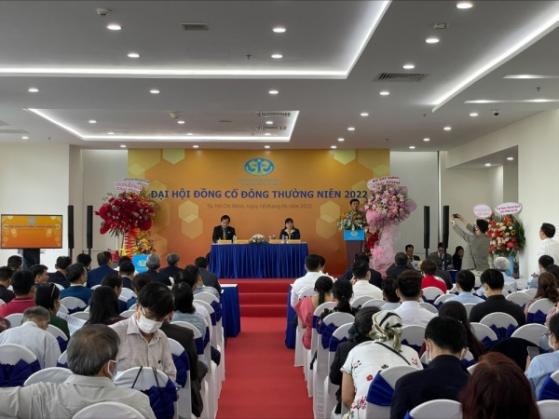 Cổ phiếu HQC – dấu ấn lớn nhất phiên sáng 13/3: Kỳ vọng từ gói tín dụng 120.000 tỷ vừa “chốt”?