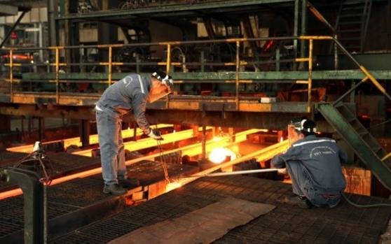 Nhu cầu tiêu thụ suy yếu, giá nguyên liệu thép có thể giảm 30% trong 2023