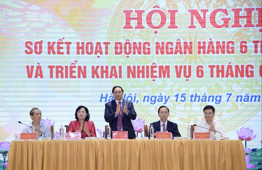 Thủ tướng yêu cầu phân biệt rõ trái phiếu do ngân hàng và các định chế tài chính phát hành