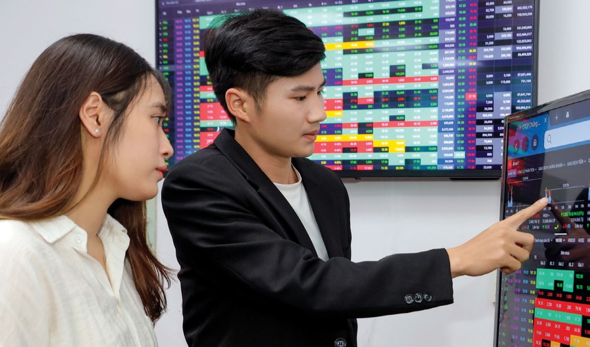 Nhận diện cơ hội sóng ngành nửa cuối năm