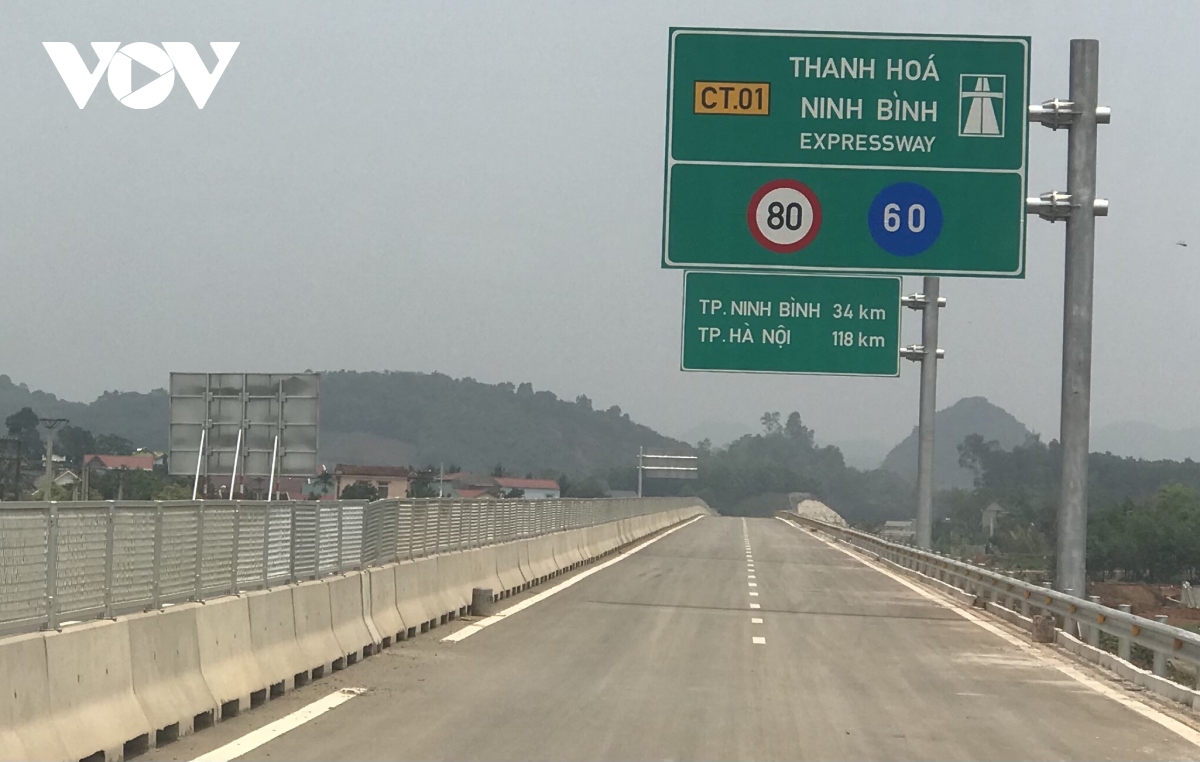 Chưa thu phí các dự án cao tốc Bắc- Nam thông xe vào sáng 29/4