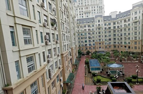 Bất động sản khó bán nhưng chung cư mới vẫn liên tục tăng giá, người mua nhà chuyển hướng sang chung cư cũ