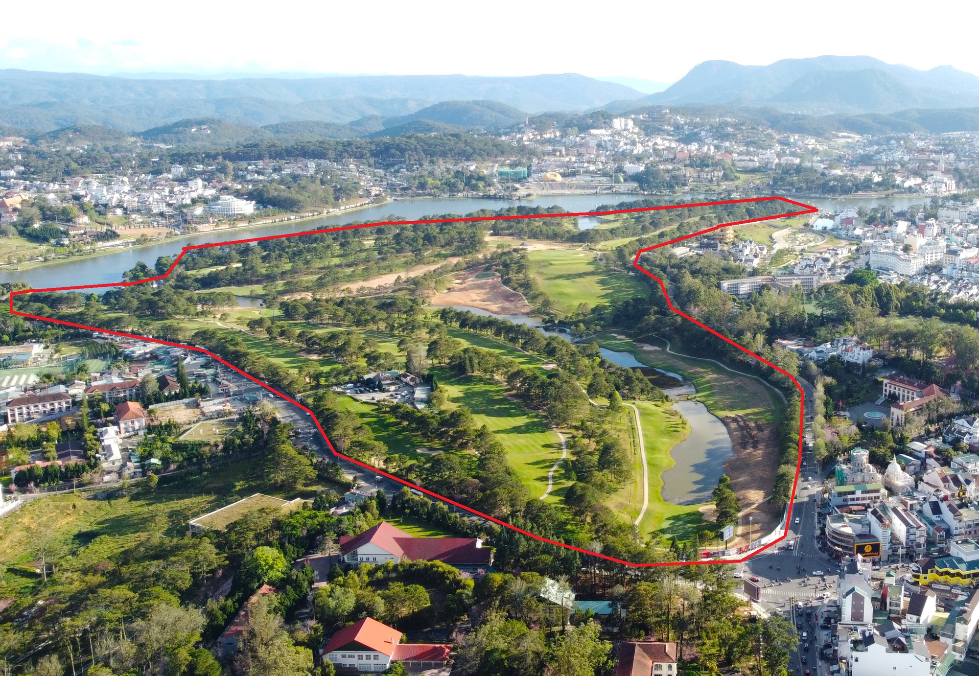 Lãnh đạo Công ty Hoàng Gia ĐL lý giải về ý tưởng xây bãi xe ngầm trong sân golf Đồi Cù