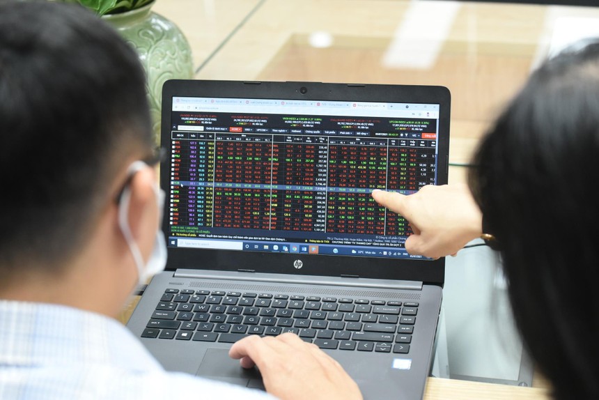 TTCK Việt Nam đang trong nhịp điều chỉnh để “tái định giá”
