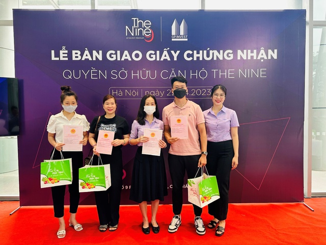 Cư dân The Nine – Hạnh phúc với “sổ hồng” trên tay