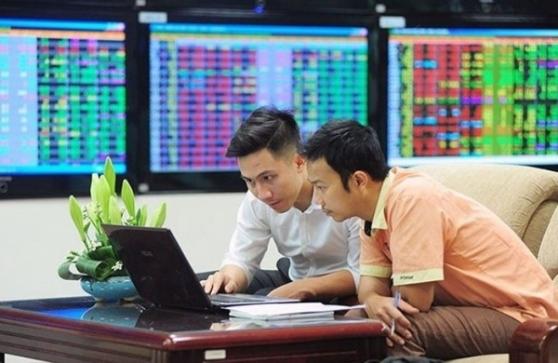 Cổ phiếu than đồng loạt tăng mạnh, VN-Index hồi xanh