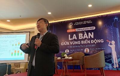 Chuyên gia Nguyễn Xuân Thành: Lãi suất có thể giảm thêm nhưng đừng mong tiền rẻ như trước