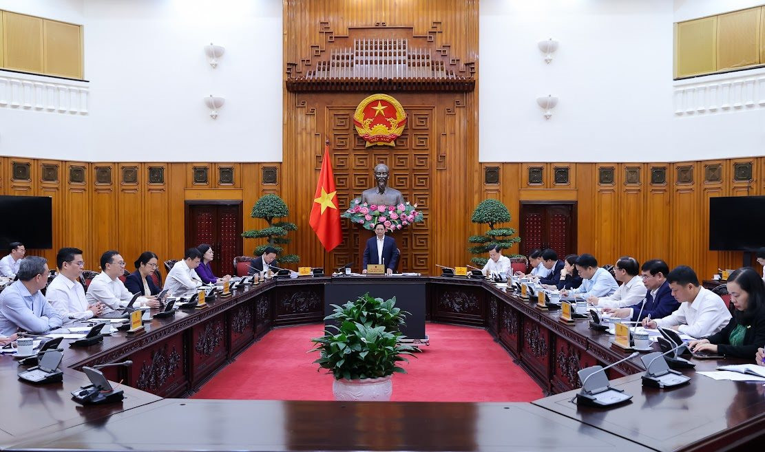 Thủ tướng: Ngoài tháo gỡ về pháp lý, cần hỗ trợ vốn cho các doanh nghiệp bất động sản
