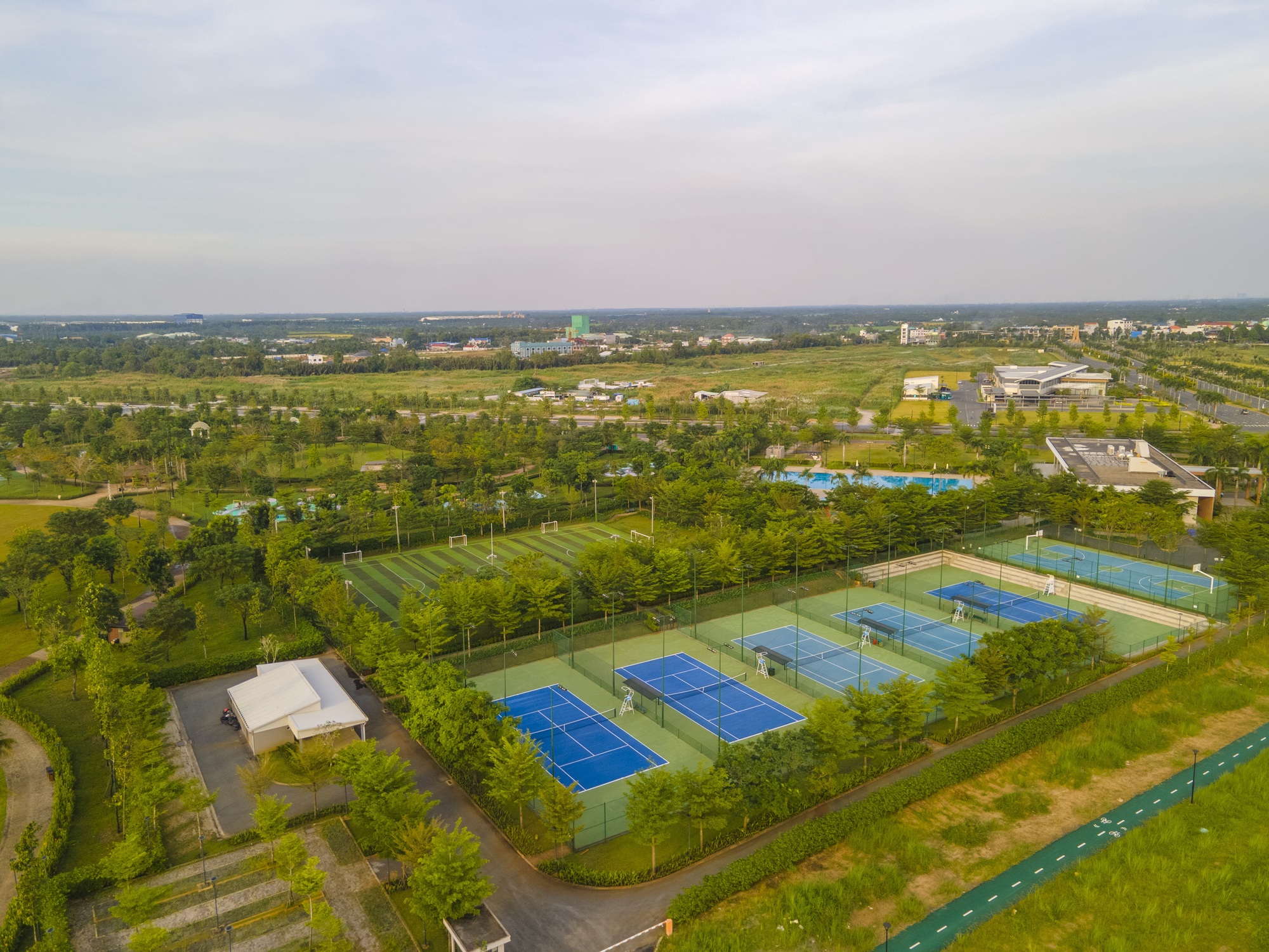 Chuỗi tiện ích đẳng cấp tại khu biệt thự phong cách Âu Park Village