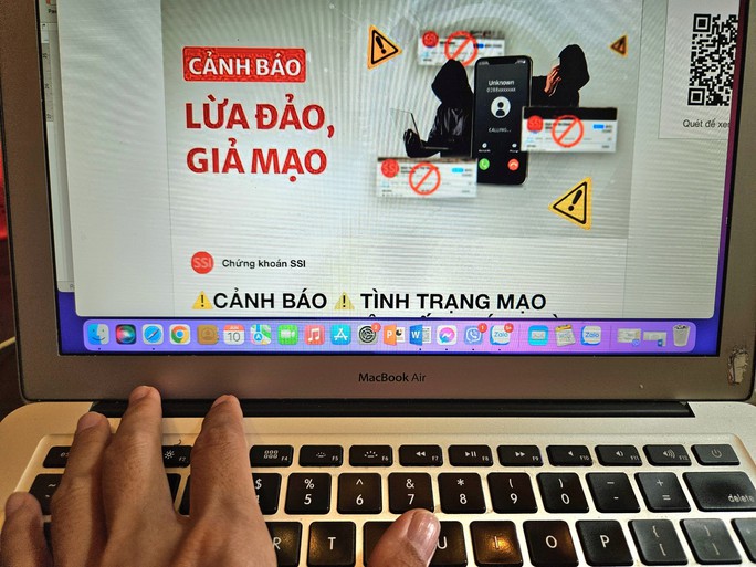 Nhà đầu tư chứng khoán coi chừng bị lừa bởi “chuyên gia đọc lệnh” - Ảnh 1. Nhà đầu tư chứng khoán coi chừng bị lừa bởi “chuyên gia đọc lệnh” - Ảnh 1.