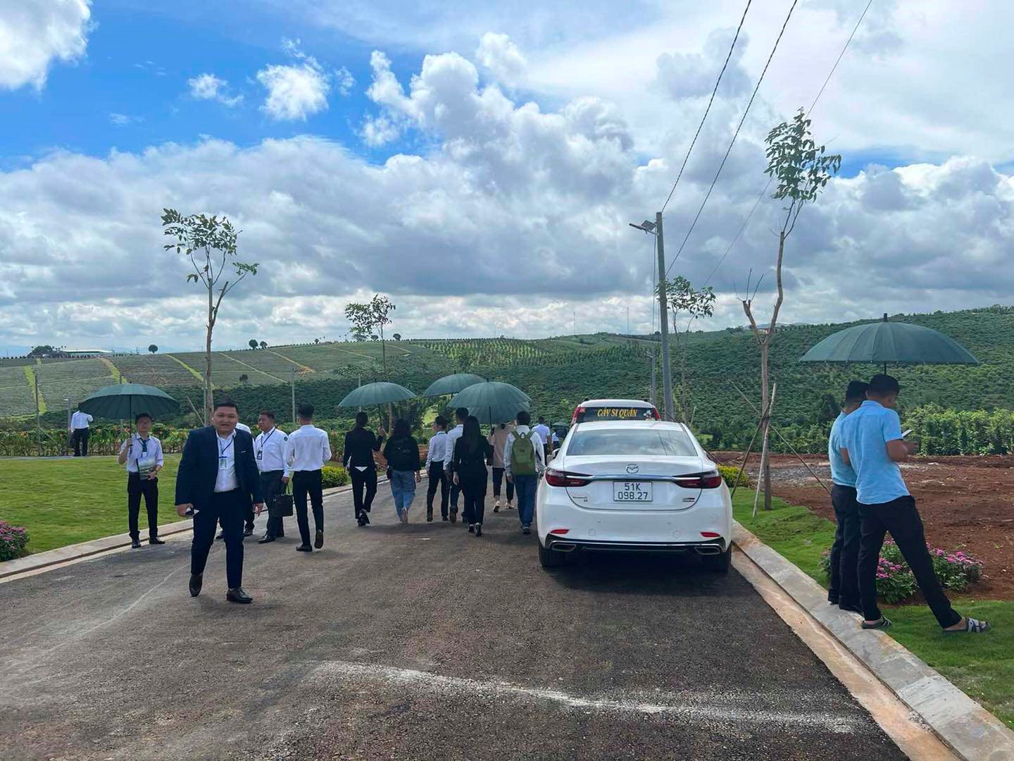 Đất nền giảm nửa giá, đã đến lúc nhà đầu tư đi “săn hàng” giá rẻ?