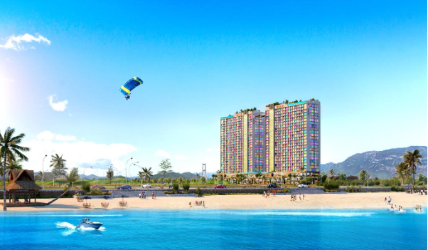 Quảng Bình: Khách sạn dát vàng, mặt biển Dolce Penisola chính thức cất nóc