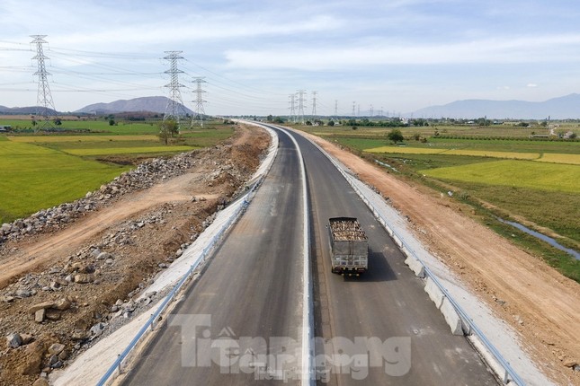 Thủ tướng yêu cầu đảm bảo quỹ đất cho thu hút đầu tư, phát triển kinh tế – xã hội
